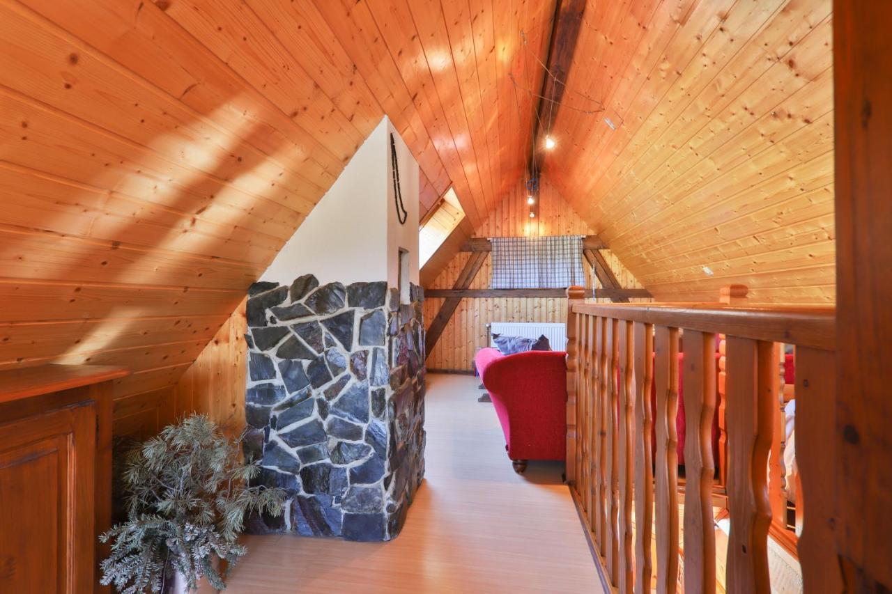 Spacieux Et Confortables Gites A Proximite Randonnees, Lacs, Ski Nature Sondernach Exterior foto
