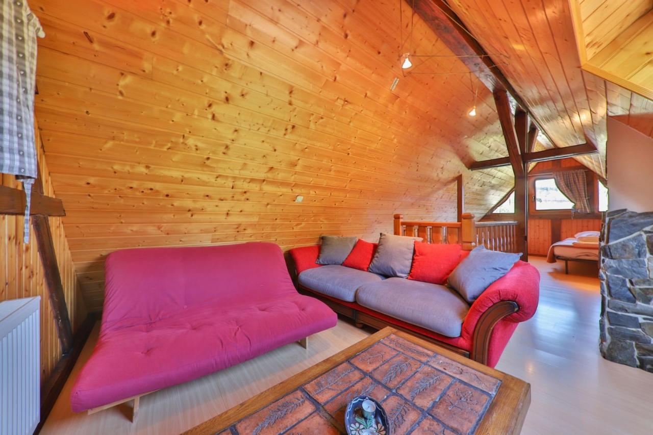 Spacieux Et Confortables Gites A Proximite Randonnees, Lacs, Ski Nature Sondernach Exterior foto