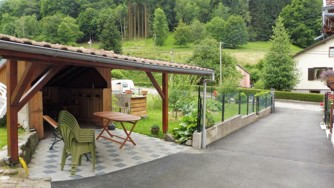 Spacieux Et Confortables Gites A Proximite Randonnees, Lacs, Ski Nature Sondernach Exterior foto
